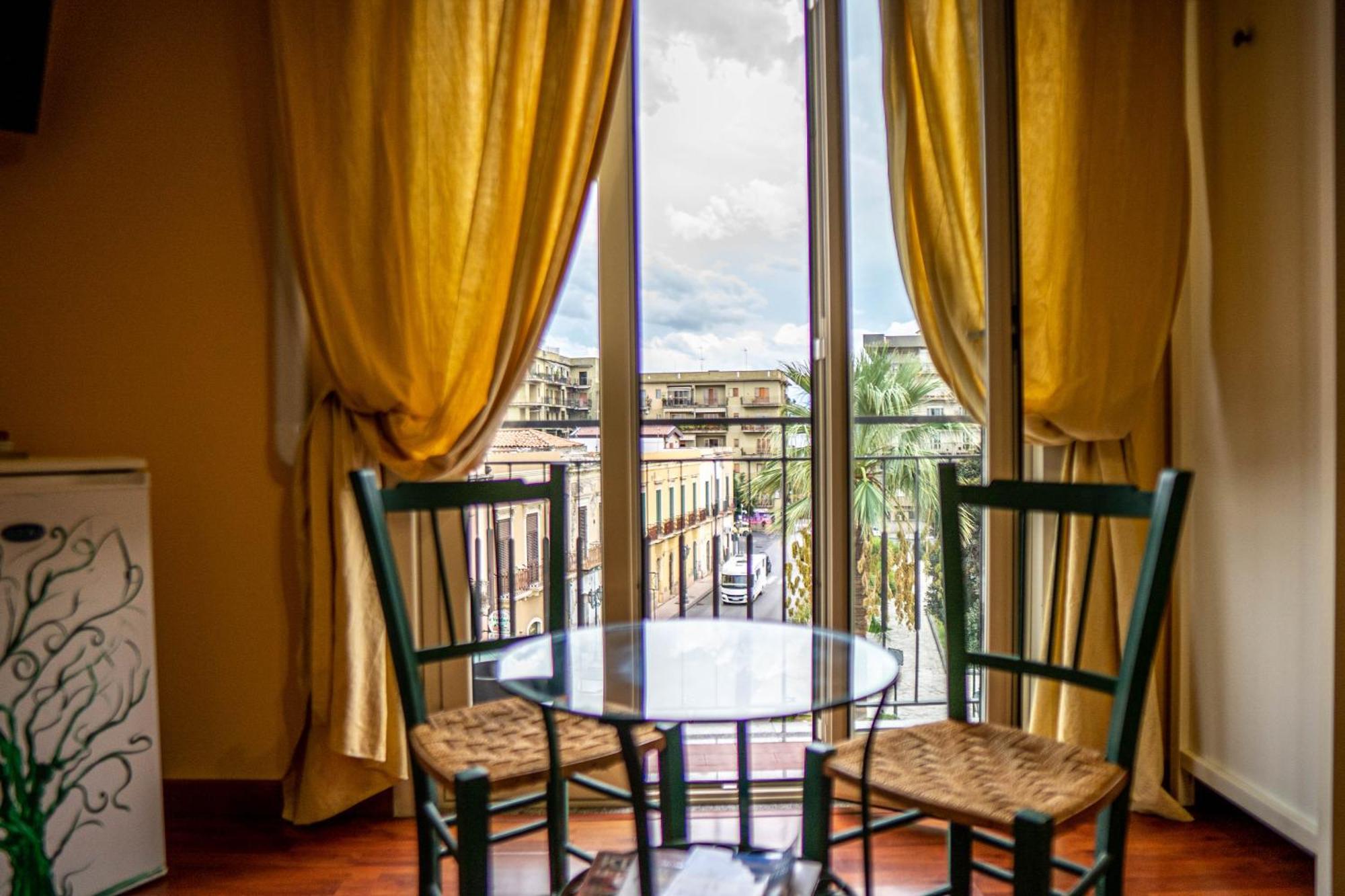 Domus Musia Apartment Milazzo Exterior photo